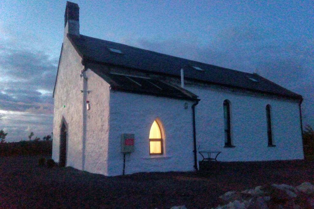 Villa NEW: The Burren Art Gallery -  Tubber Exterior foto